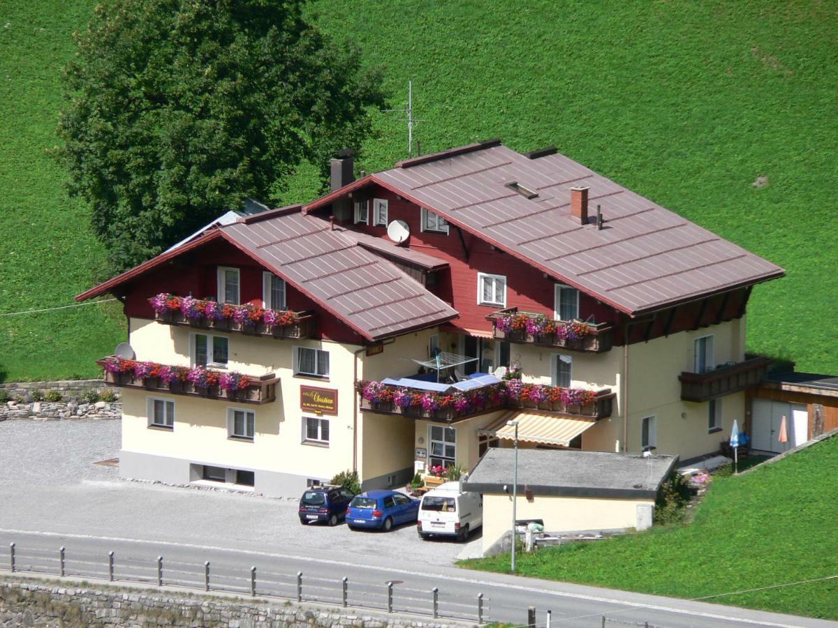 Haus Christian Daire Klosterle am Arlberg Dış mekan fotoğraf